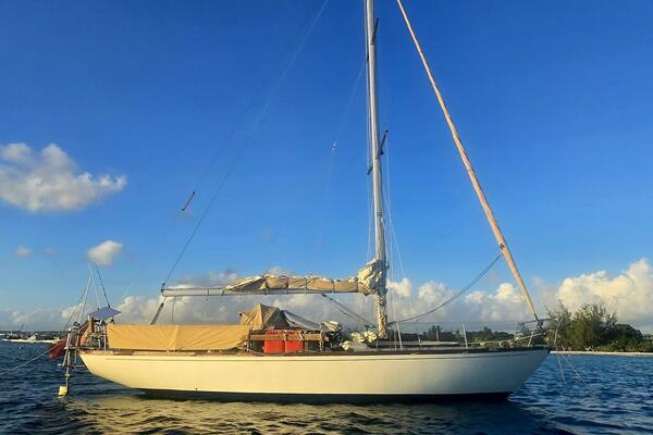 Josephine of Whitehills 36ft Camper  amp  Nicholsons Yacht For Sale
