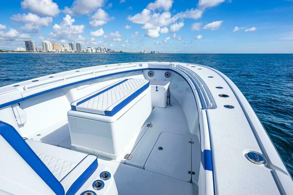 39ft Yellowfin Yacht For Sale