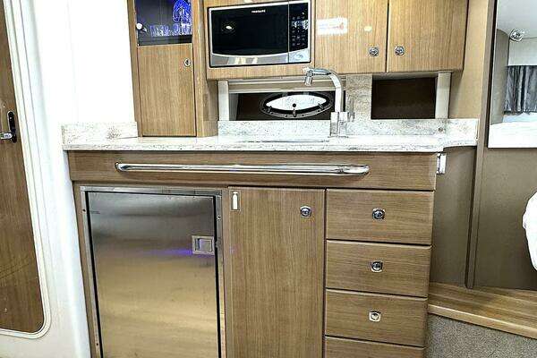 Formula Performance Cruiser Yacht For Sale