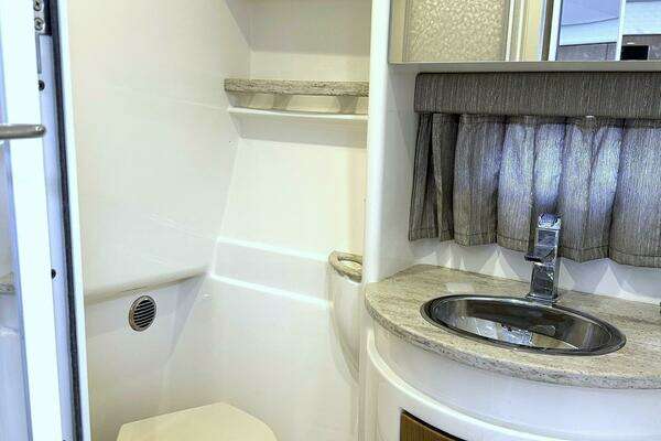 Formula Performance Cruiser Yacht For Sale