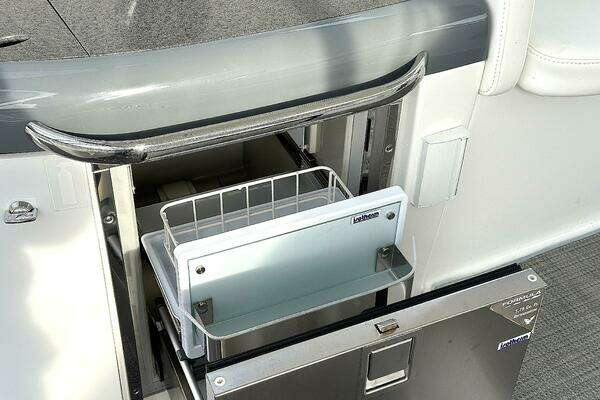 Formula Performance Cruiser Yacht For Sale