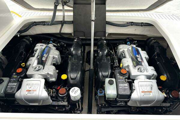 Formula Performance Cruiser Yacht For Sale