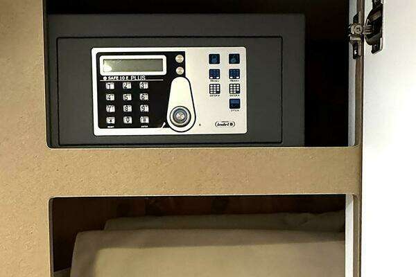 Formula Performance Cruiser Yacht For Sale