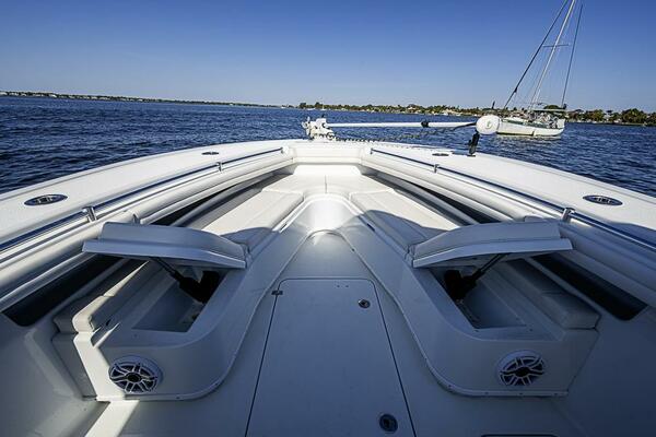 32ft Yellowfin Yacht For Sale