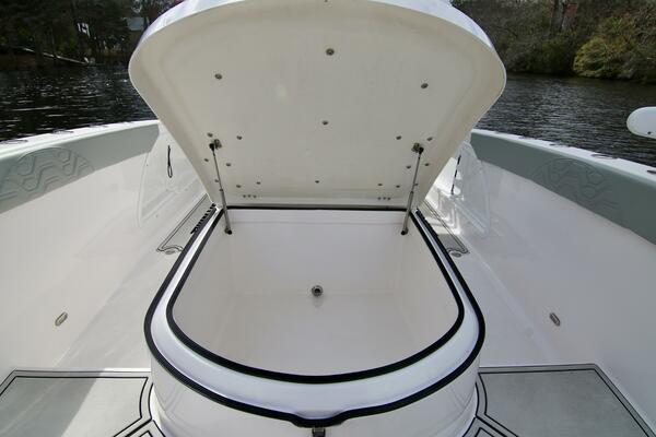 28ft Twin Vee Yacht For Sale