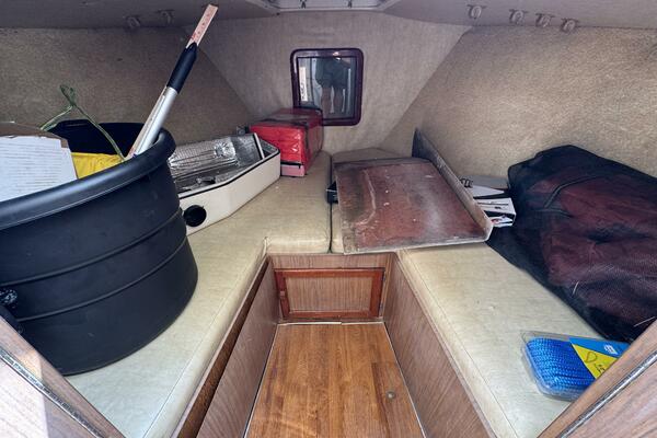 Last Pitch 31ft Bertram Yacht For Sale