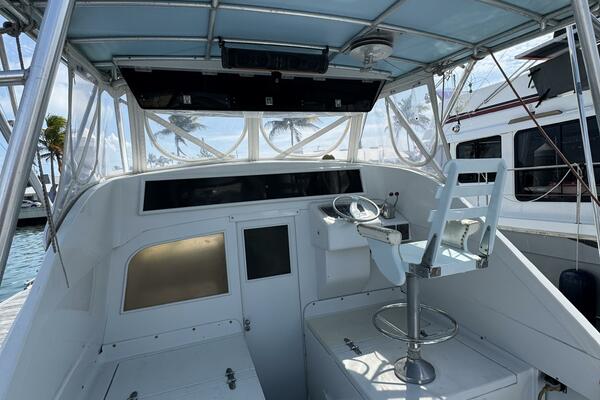 Last Pitch 31ft Bertram Yacht For Sale