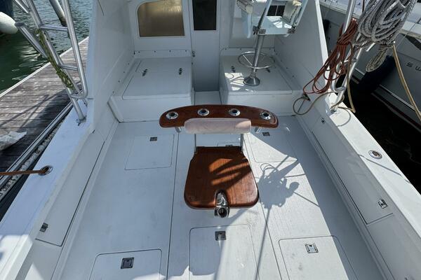 Last Pitch 31ft Bertram Yacht For Sale