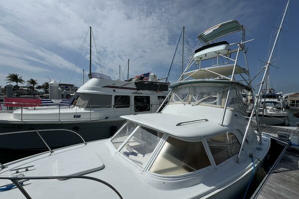 Last Pitch 31ft Bertram Yacht For Sale
