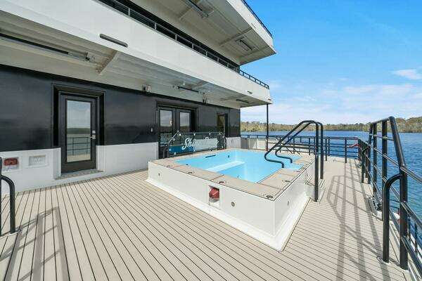 Breaux Brothers 120 GLV Yacht For Sale