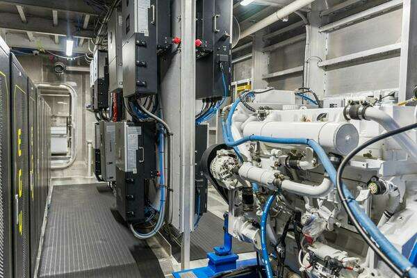 Breaux Brothers 120 GLV Yacht For Sale