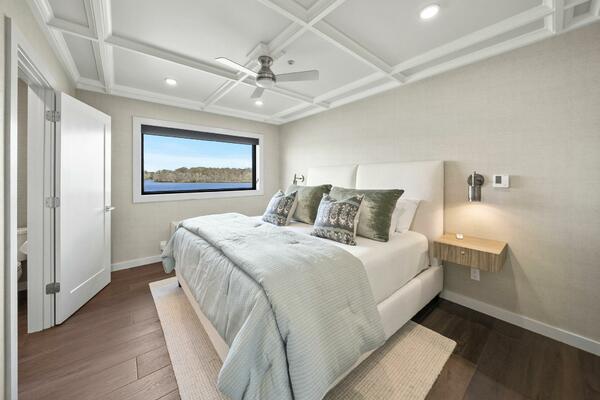 Shine Down 120ft Breaux Brothers Yacht For Sale