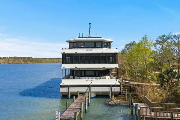 Shine Down 120ft Breaux Brothers Yacht For Sale