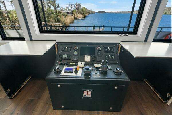 Breaux Brothers 120 GLV Yacht For Sale