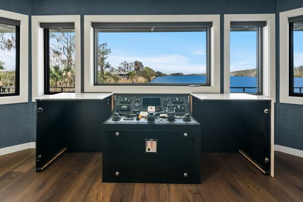 Shine Down 120ft Breaux Brothers Yacht For Sale