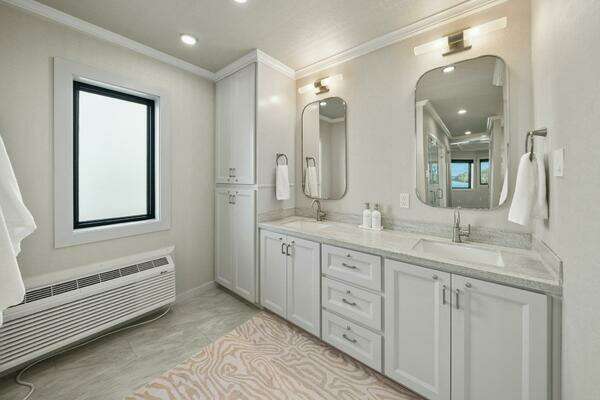 Breaux Brothers 120 GLV Yacht For Sale