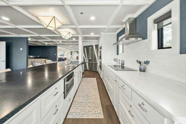 Breaux Brothers 120 GLV Yacht For Sale
