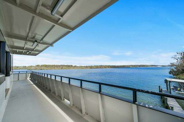 Breaux Brothers 120 GLV Yacht For Sale