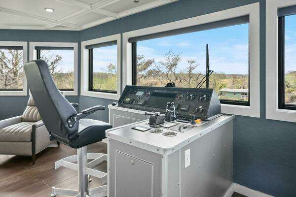 Breaux Brothers 120 GLV Yacht For Sale