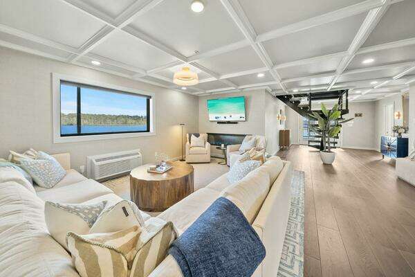 Breaux Brothers 120 GLV Yacht For Sale