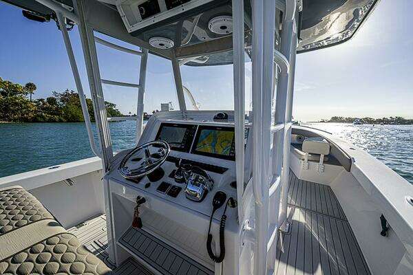 Albury Brothers 33 Yacht For Sale