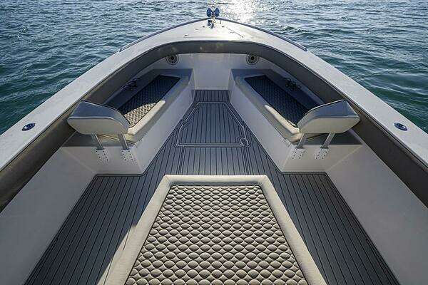 Albury Brothers 33 Yacht For Sale