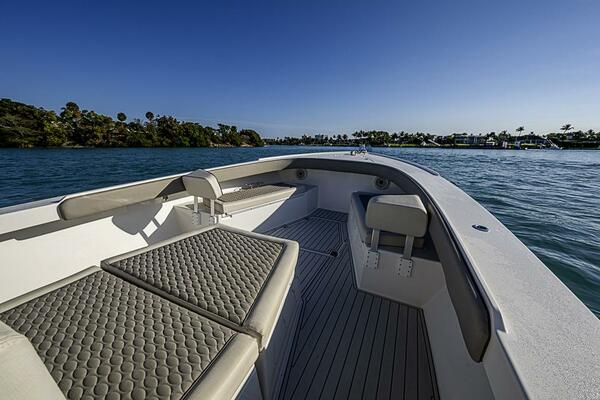 Wire We Here 33ft Albury Brothers Yacht For Sale