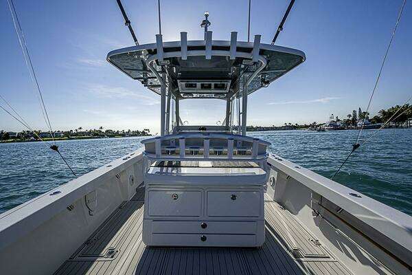 Albury Brothers 33 Yacht For Sale
