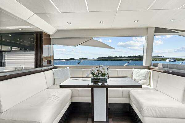 Sunseeker Manhattan 66 Yacht For Sale