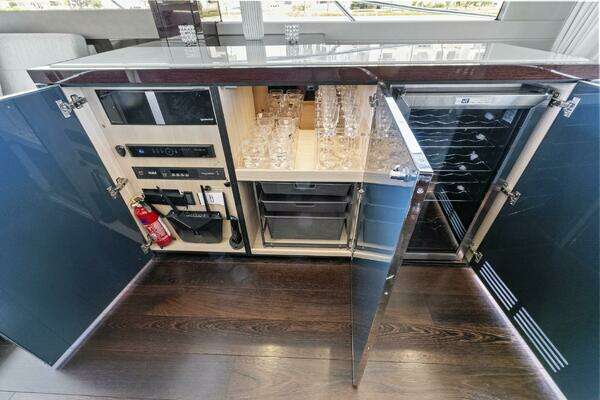 Sunseeker Manhattan 66 Yacht For Sale