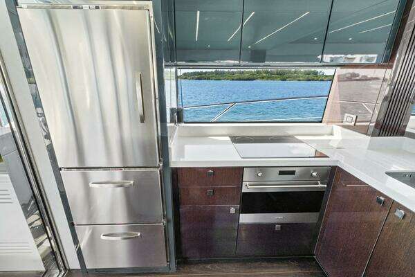 Sunseeker Manhattan 66 Yacht For Sale