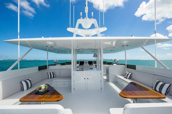 SILVER SEAS 107ft Burger Yacht For Sale