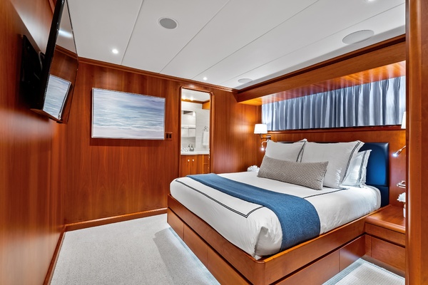 1998Burger 107 ft Raised Pilothouse   SILVER SEAS