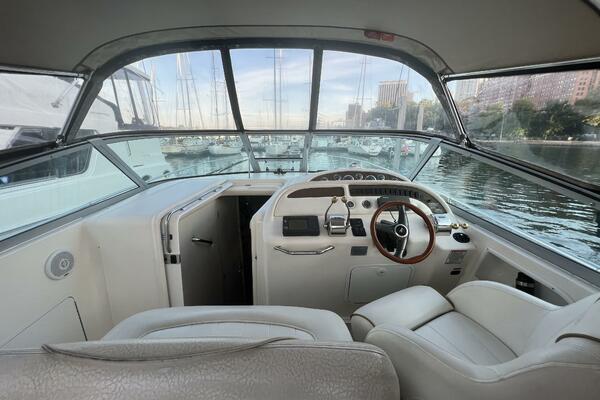 Air Apparent 31ft Sea Ray Yacht For Sale