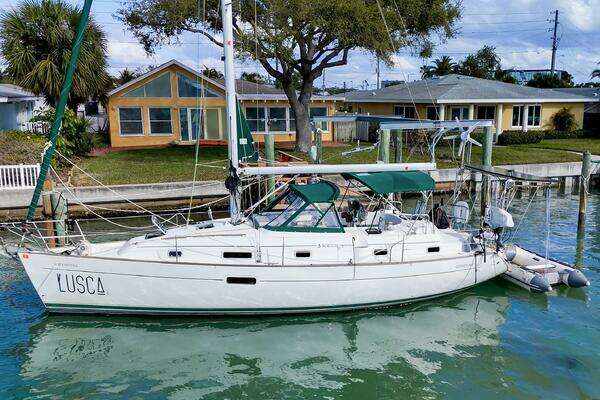 36-ft-Beneteau-1998-36 CC-Lusca South Pasadena Florida United States  yacht for sale