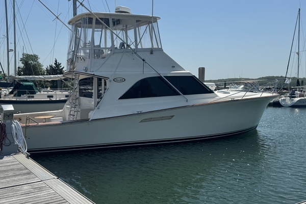 Photo of the 1988 Ocean Yachts 44 SS "Argo"