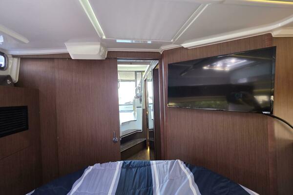 34ft Jeanneau Yacht For Sale