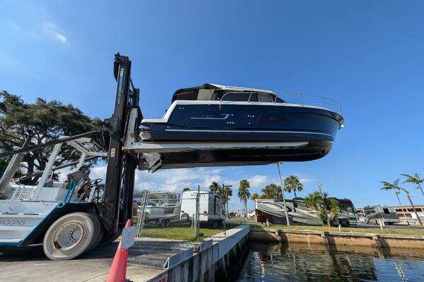 34ft Jeanneau Yacht For Sale