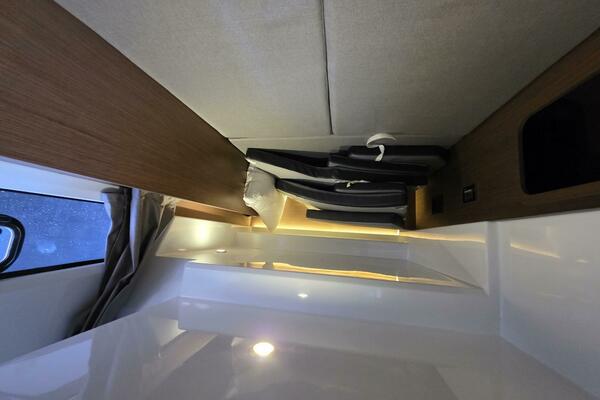 34ft Jeanneau Yacht For Sale