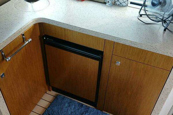 Cruisers Yachts  Yacht For Sale