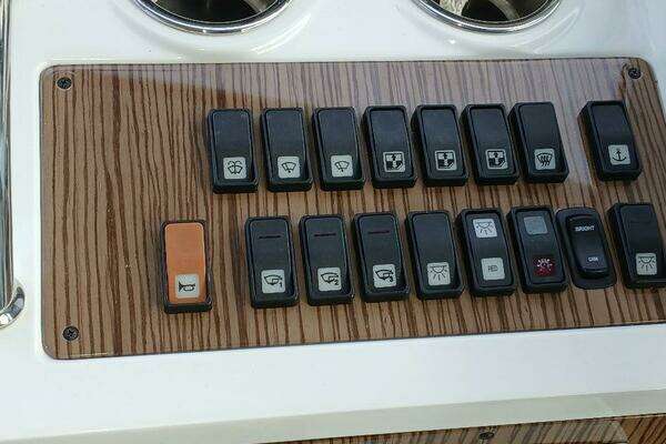 2014 Cruisers Yachts 41