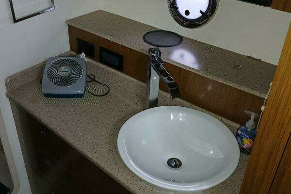 Cruisers Yachts  Yacht For Sale