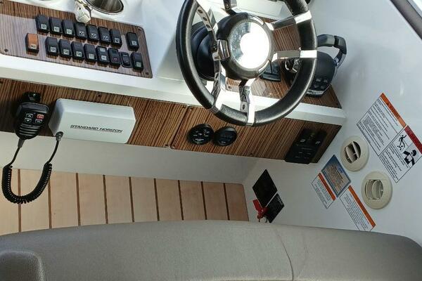 41ft Cruisers Yachts Yacht For Sale