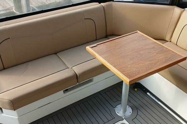 Cruisers Yachts  Yacht For Sale