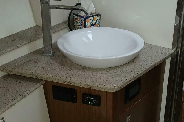 41ft Cruisers Yachts Yacht For Sale