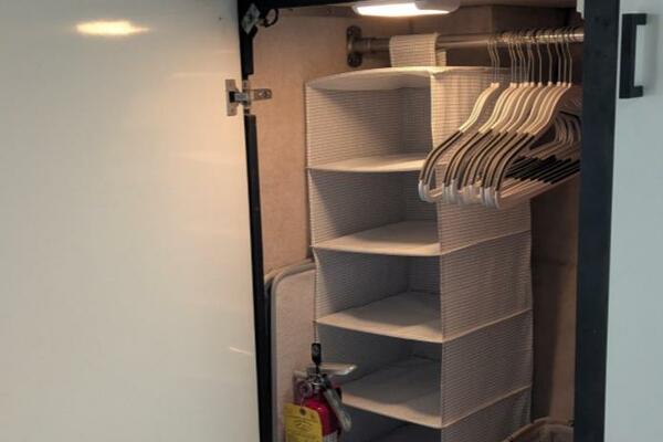 43ft Bayliner Yacht For Sale