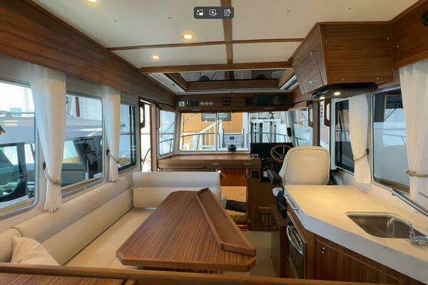 Targa 37 Flybridge Yacht For Sale