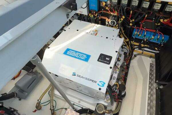 Targa 37 Flybridge Yacht For Sale