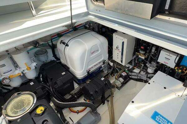 Targa 37 Flybridge Yacht For Sale