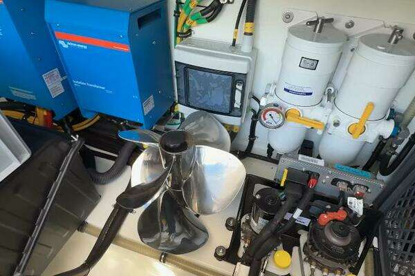 Targa 37 Flybridge Yacht For Sale